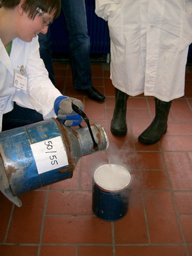 Chemikum Klasse 2004.jpg